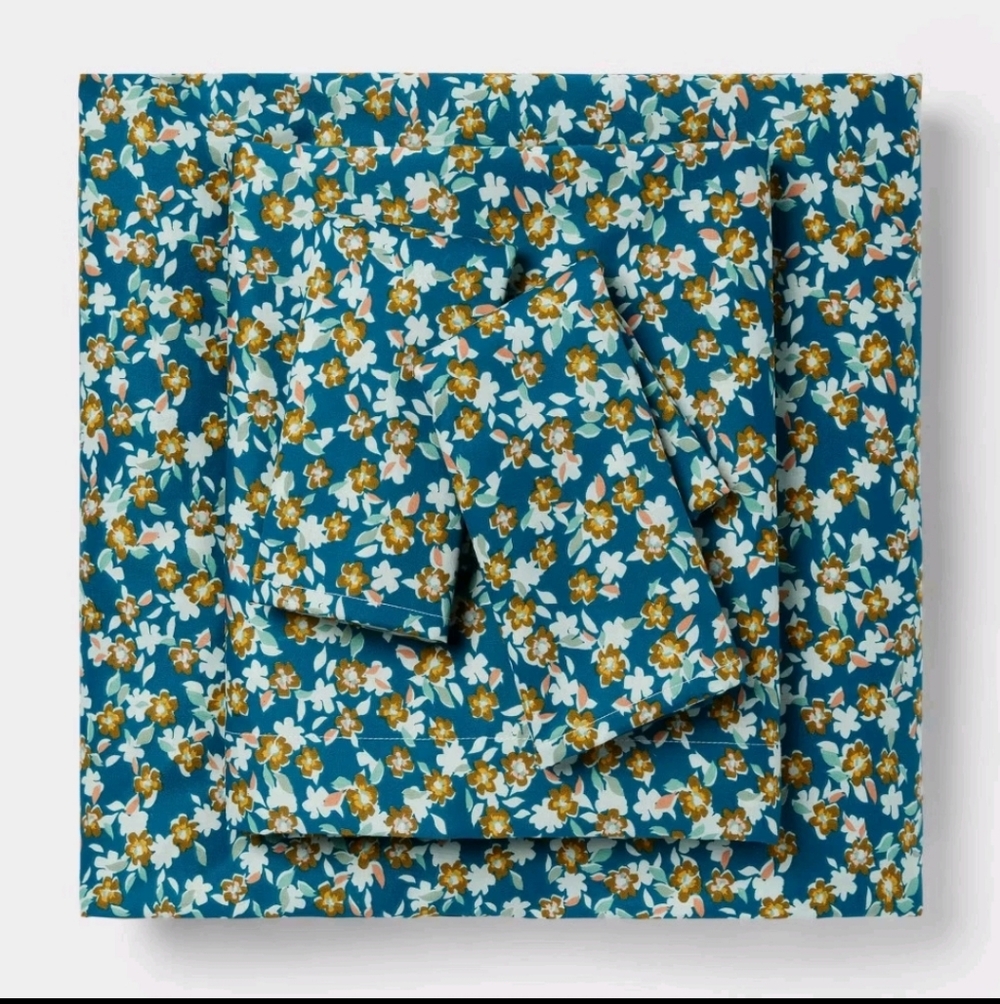 Full Cotton Blend Sateen Sheet Set Navy Floral - Room Essentials
